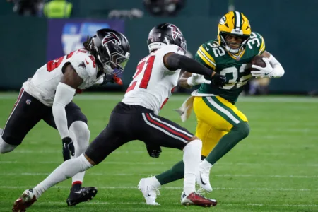 Packers' embarrassing loss exposes weak running game